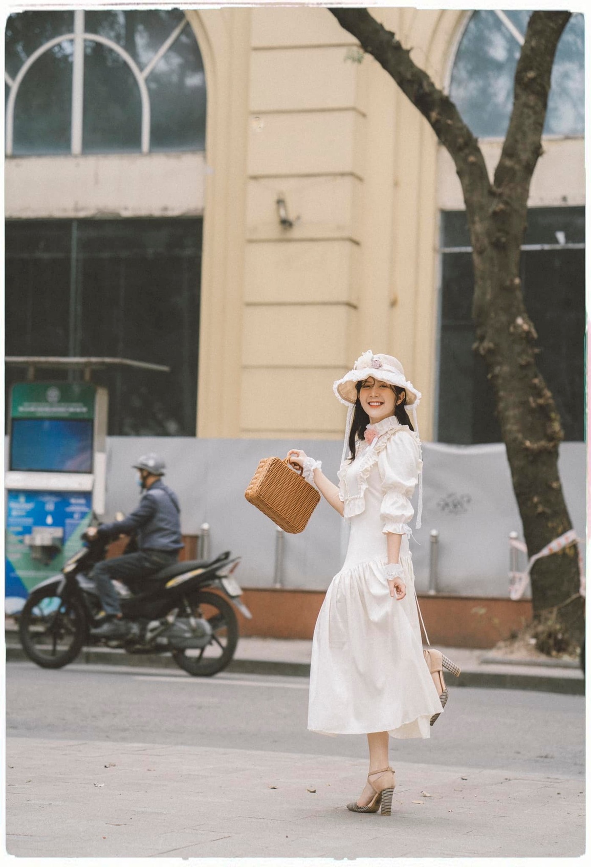 Những hình ảnh đốn tim của nữ diễn viên trẻ tham gia phim giờ vàng - 5 Những hình ảnh đốn tim của nữ diễn viên trẻ tham gia phim giờ vàng - 5