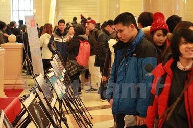 Triển lãm ảnh hoạt động trái phép của Trung Quốc ở Biển Đông tại Seoul