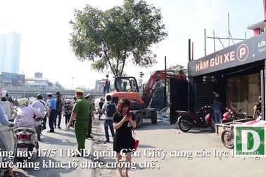 Hà Nội: Cưỡng chế hàng loạt cơ sở kinh doanh "xẻ thịt" đất vàng quận Cầu Giấy