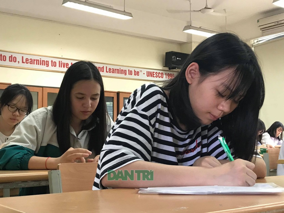 Trường THPT chuyên Khoa học Tự nhiên dự kiến tuyển sinh ngày 12-13/7 - 1 Trường THPT chuyên Khoa học Tự nhiên dự kiến tuyển sinh ngày 12-13/7 - 1