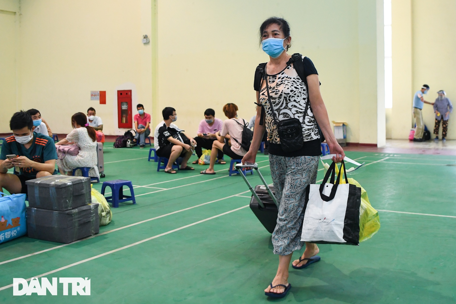 Đón 85 công dân phường Thanh Xuân Trung trở về nhà sau hơn 20 ngày cách ly - 11