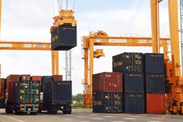 Quản lý tạm nhập tái xuất: Bộ Công Thương còn để nhiều "lỗ hổng"