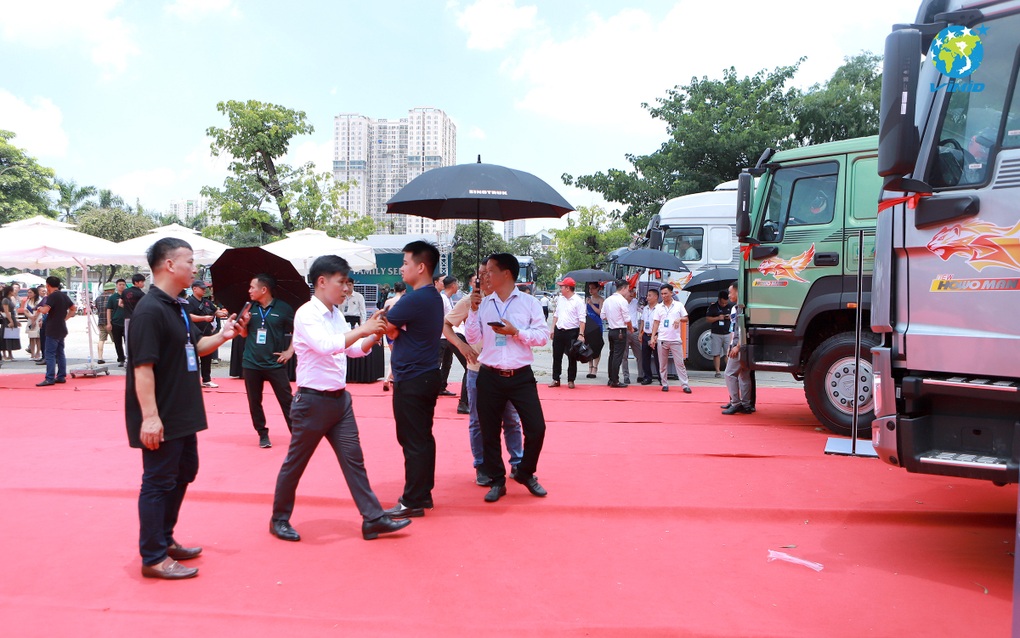 VIMID tổ chức lễ ra mắt dòng xe tải SINOTRUK mới - 6 VIMID tổ chức lễ ra mắt dòng xe tải SINOTRUK mới - 6