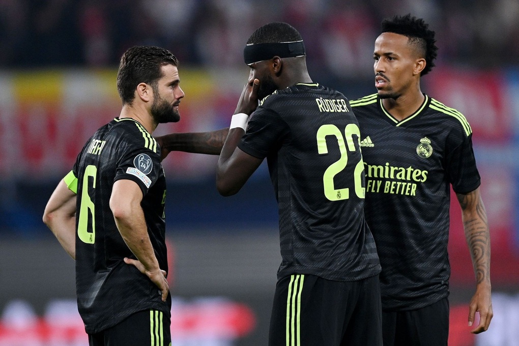 Nhiều ông lớn bất ngờ bị đá văng khỏi Champions League - 9 Nhiều ông lớn bất ngờ bị đá văng khỏi Champions League - 9