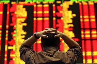 Cổ phiếu “đo sàn” hàng loạt, VN-Index “bốc hơi” 8,5 điểm