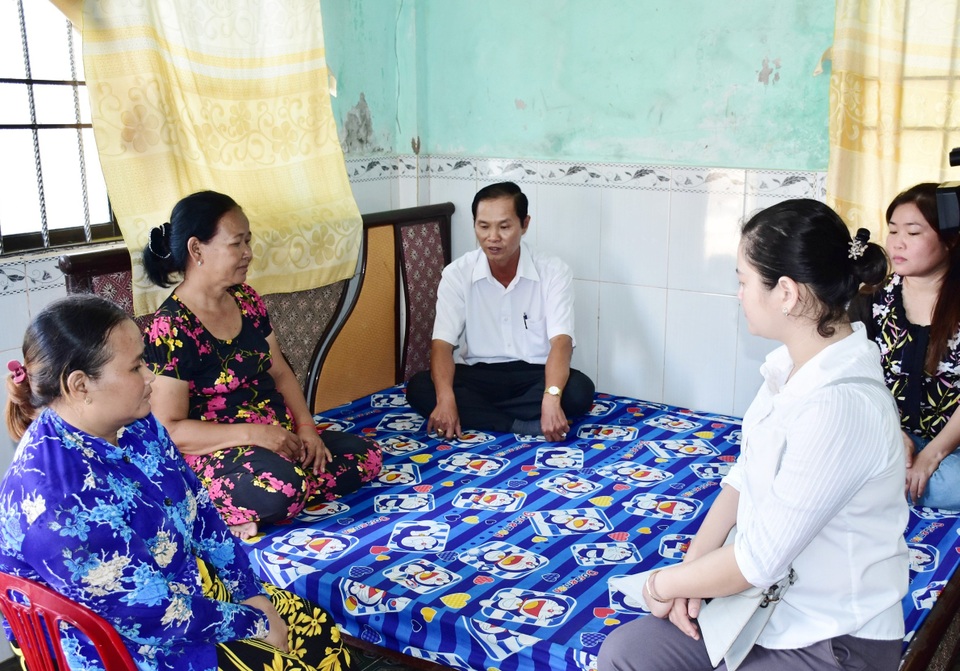 Phó Chủ tịch Bạc Liêu: Chú trọng công tác chăm lo tới người nghèo - 1 Phó Chủ tịch Bạc Liêu: Chú trọng công tác chăm lo tới người nghèo - 1