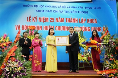 Kỷ niệm 25 năm "lò" nghiên cứu và đào tạo Báo chí – Truyền thông