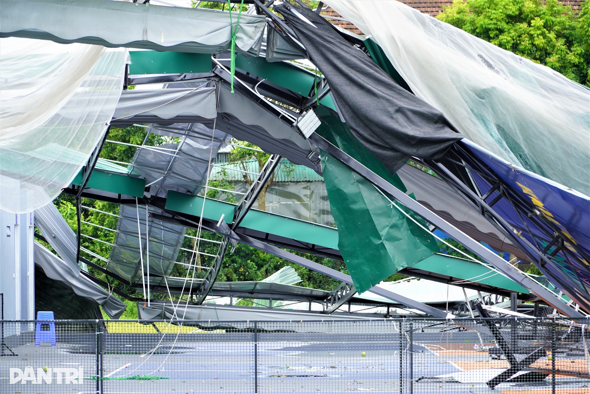 Nhiều sân Pickleball hư hỏng, đổ sập do bão Kajiki - 3 Nhiều sân Pickleball hư hỏng, đổ sập do bão Kajiki - 3