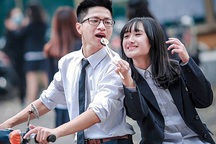 Ảnh kỷ yếu hồn nhiên tuổi học trò của teen Chu Văn An