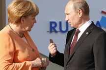 Báo Đức tiết lộ cuộc họp kín suốt 6 giờ giữa Merkel và Putin 