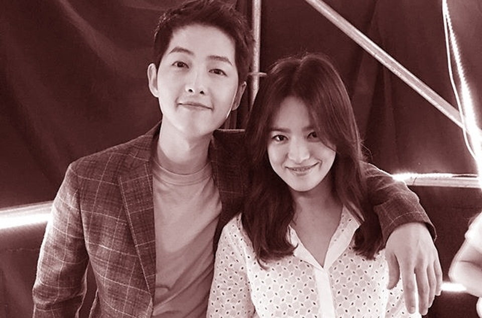 Chồng cũ Song Hye Kyo tung ảnh vào ngày lễ độc thân, hé lộ cát sê khủng - 1 Chồng cũ Song Hye Kyo tung ảnh vào ngày lễ độc thân, hé lộ cát sê khủng - 1