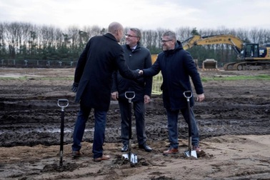 Quốc gia NATO đầu tiên cho Ukraine đặt nhà máy sản xuất quân sự