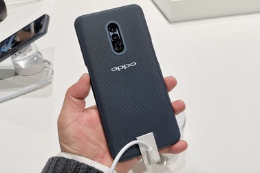 Oppo trình làng smartphone zoom quang 10X đầu tiên trên thế giới