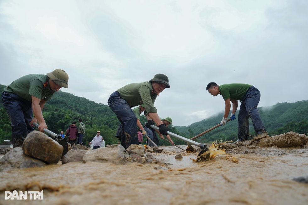 Ý Đảng hợp lòng dân: Tái định cư sau Yagi và “những ngôi làng của niềm tin”  - 4 Ý Đảng hợp lòng dân: Tái định cư sau Yagi và “những ngôi làng của niềm tin”  - 4