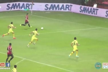 Văn Lâm chơi ổn định, Muangthong United đại thắng ở Thái-League