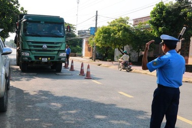 Ninh Bình: Mật phục dẹp “tận gốc” nạn xe quá tải hoành hành!