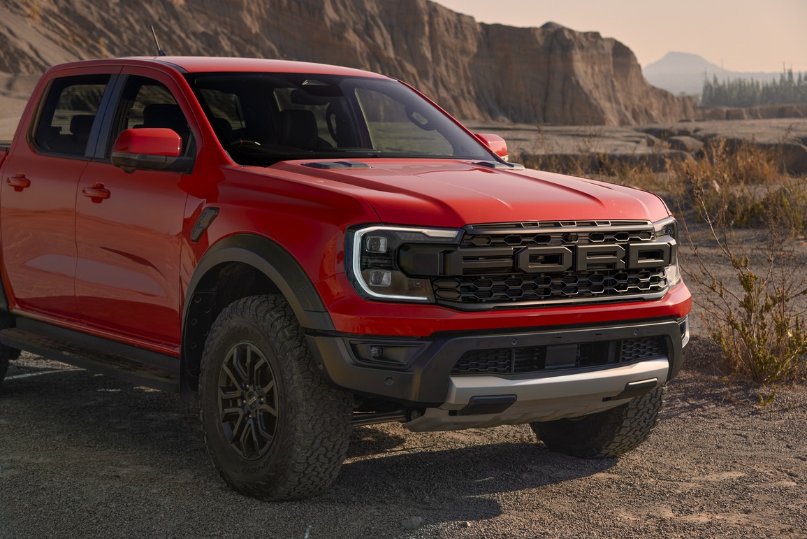 Ford Ranger Raptor thế hệ mới ra mắt, có bản V6 tăng áp kép - 8 Ford Ranger Raptor thế hệ mới ra mắt, có bản V6 tăng áp kép - 8