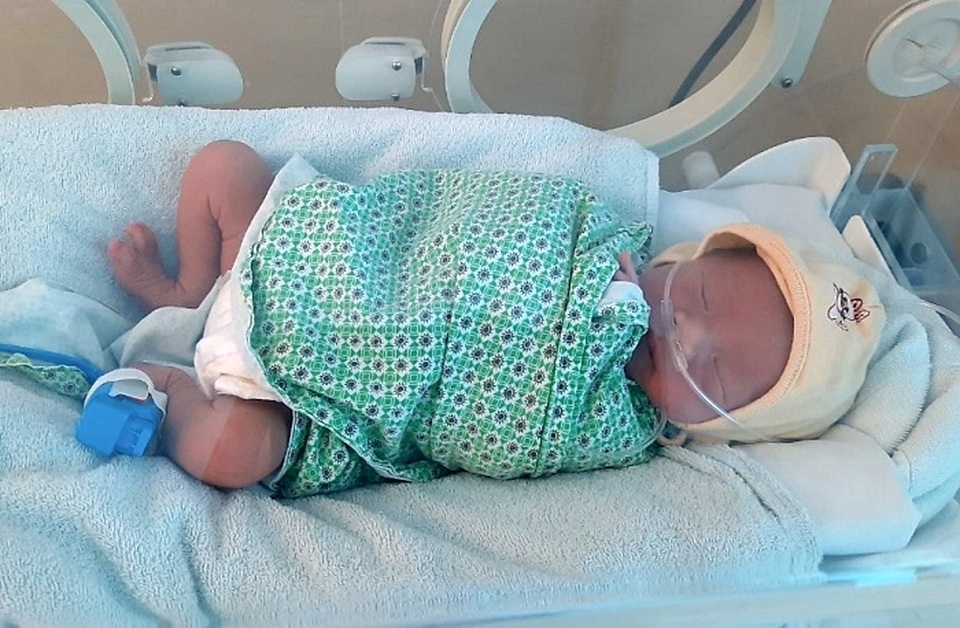 Thêm một bé sơ sinh bị bỏ rơi ở Hà Nội - 1 Thêm một bé sơ sinh bị bỏ rơi ở Hà Nội - 1