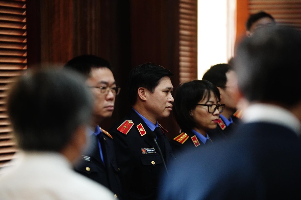 Chủ tọa lưu ý tài liệu mật trong vụ án ông Nguyễn Thành Tài - 3 Chủ tọa lưu ý tài liệu mật trong vụ án ông Nguyễn Thành Tài - 3