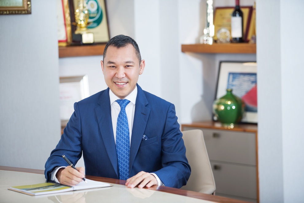 Chủ tịch Coteccons làm khuân vác, giao hàng… gửi tâm thư cho nhân viên - 1 Chủ tịch Coteccons làm khuân vác, giao hàng… gửi tâm thư cho nhân viên - 1