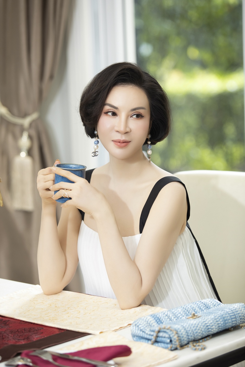 MC Thanh Mai tiết lộ bí quyết giữ nhan sắc và vòng eo 58cm ở tuổi 50 - 2 MC Thanh Mai tiết lộ bí quyết giữ nhan sắc và vòng eo 58cm ở tuổi 50 - 2