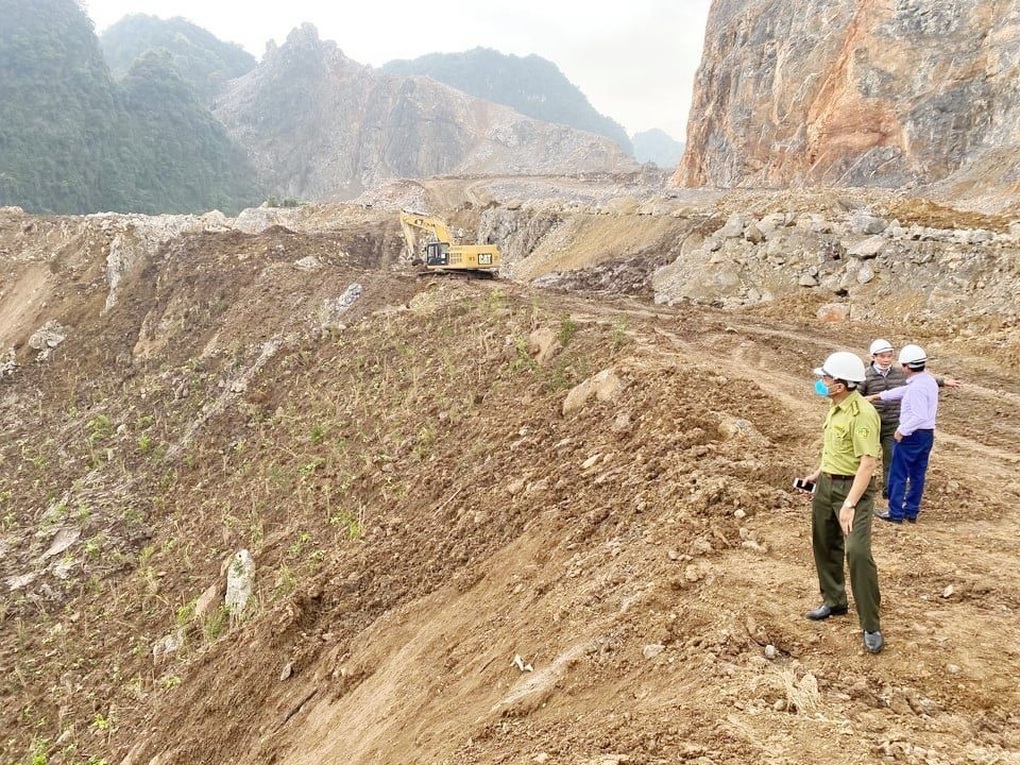 Xén 382.000m2 rừng phòng hộ để mở rộng nhà máy xi măng ở Ninh Bình - 1 Xén 382.000m2 rừng phòng hộ để mở rộng nhà máy xi măng ở Ninh Bình - 1