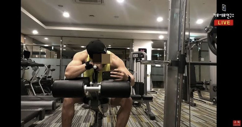 Xôn xao trước thông tin chồng kém tuổi cắm sừng Choi Ji Woo - 3 Xôn xao trước thông tin chồng kém tuổi cắm sừng Choi Ji Woo - 3