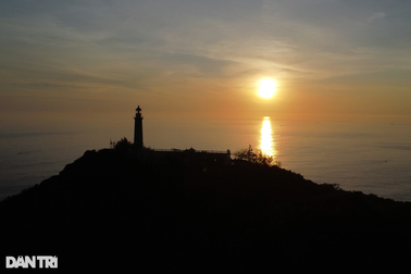 Cảnh đẹp ở nơi đón ánh bình minh đầu tiên trên đất liền của Việt Nam