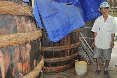 Người giữ “hương mắm” làng dừa Cẩm Thanh