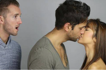 Phụ nữ ngoại tình nhiều năm, đàn ông sao lại không biết?