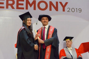 Covid-19: BUV tiếp nhận du học sinh qua bảng điểm trường đại học