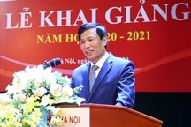 Bộ trưởng Nguyễn Ngọc Thiện đánh trống khai giảng tại ĐH Văn hoá Hà Nội