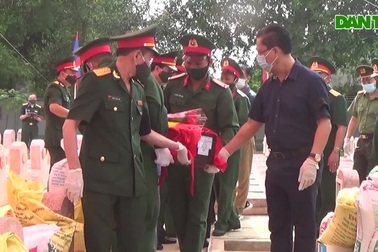 An táng liệt sĩ sau hơn nửa thế kỷ nằm lại trên đất bạn Lào