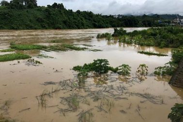 Lũ lớn lên nhanh trên thượng nguồn sông Hồng