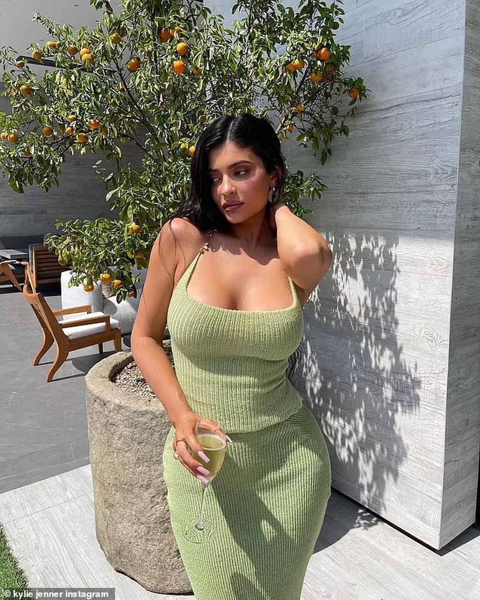 Kylie Jenner xinh đẹp đón sinh nhật lần thứ 24 - 1 Kylie Jenner xinh đẹp đón sinh nhật lần thứ 24 - 1