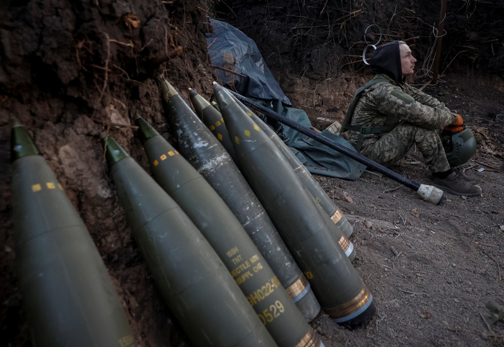 Giao tranh khốc liệt khắp chiến tuyến Ukraine, Mỹ viện trợ vũ khí khẩn cấp - 1