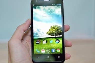 Smartphone “kiêm” máy tính bảng PadFone 2 tại Việt Nam