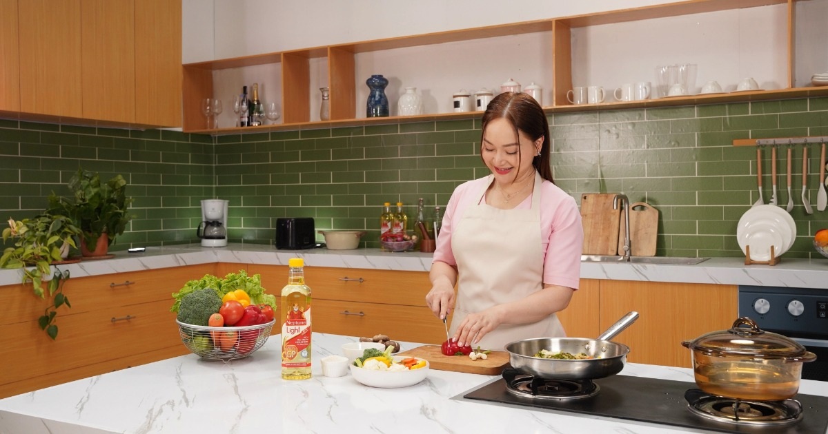 Bí Quyết Vàng Chăm Sóc Sức Khỏe Gia Đình: Chọn Dầu Ăn Đúng Cách - Đơn Giản, Hiệu Quả!