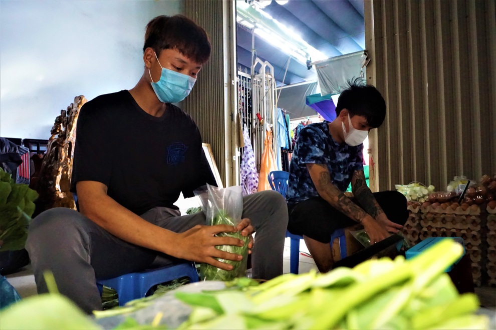 Người dân Đà Nẵng góp 15 tấn thực phẩm, tiếp sức TPHCM chống dịch - 1 Người dân Đà Nẵng góp 15 tấn thực phẩm, tiếp sức TPHCM chống dịch - 1