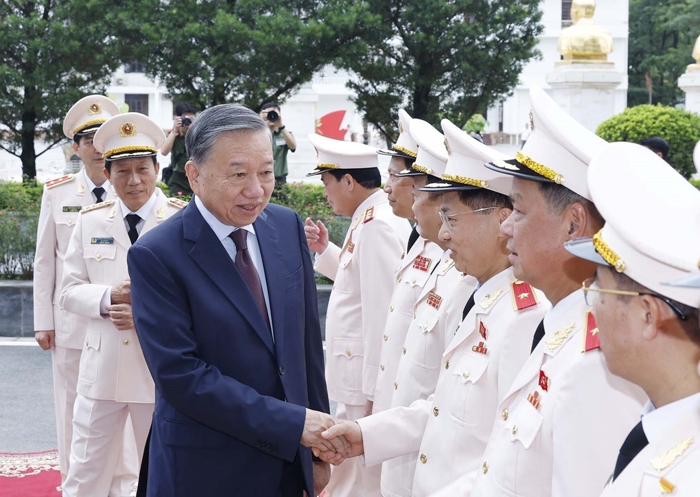 “Ứng dụng mạnh mẽ khoa học công nghệ trong bảo vệ an ninh quốc gia” - 2 “Ứng dụng mạnh mẽ khoa học công nghệ trong bảo vệ an ninh quốc gia” - 2