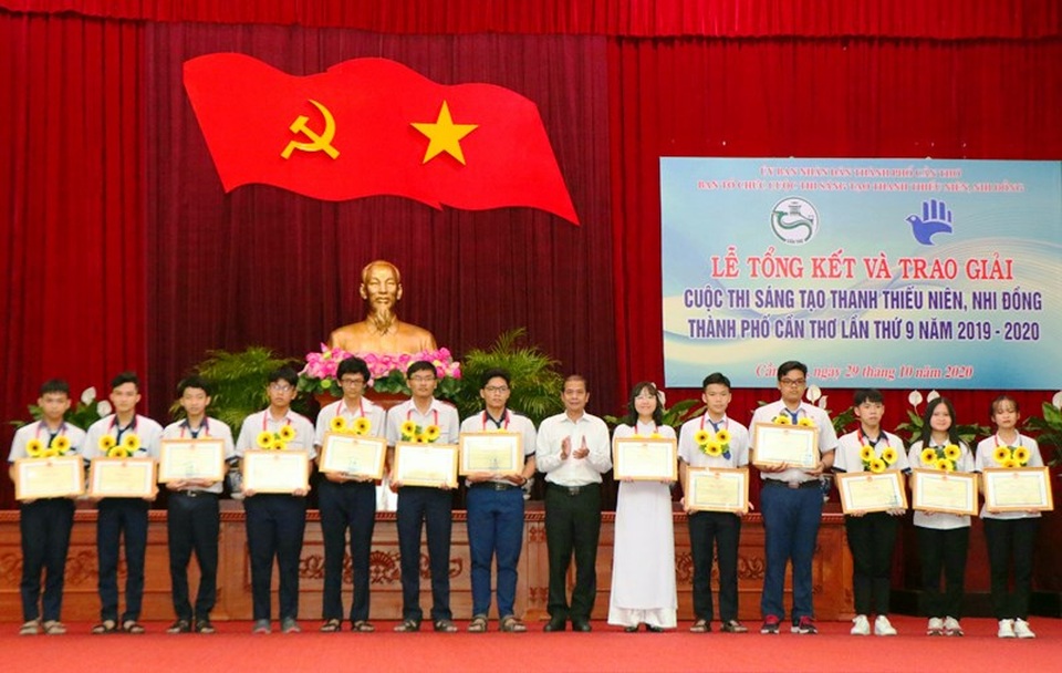 Xây dựng ước mơ trở thành nhà khoa học, nhà sáng chế tương lai - 3 Xây dựng ước mơ trở thành nhà khoa học, nhà sáng chế tương lai - 3