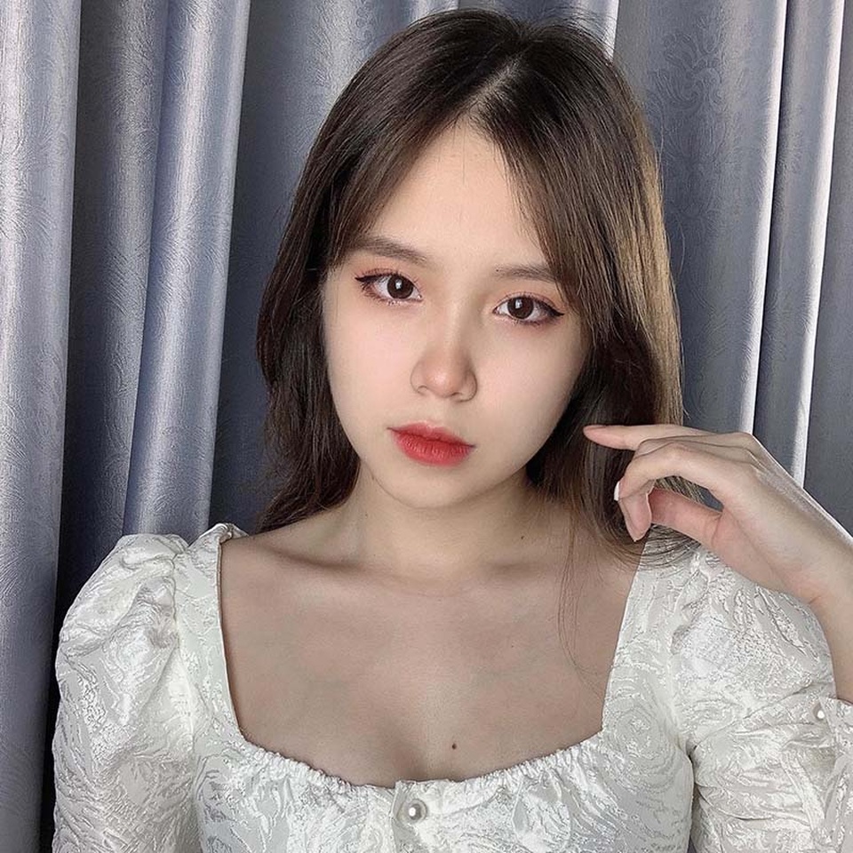 Hot girl có nụ cười tỏa nắng từng “gây bão” 2 năm trước giờ ra sao? - 2 Hot girl có nụ cười tỏa nắng từng “gây bão” 2 năm trước giờ ra sao? - 2