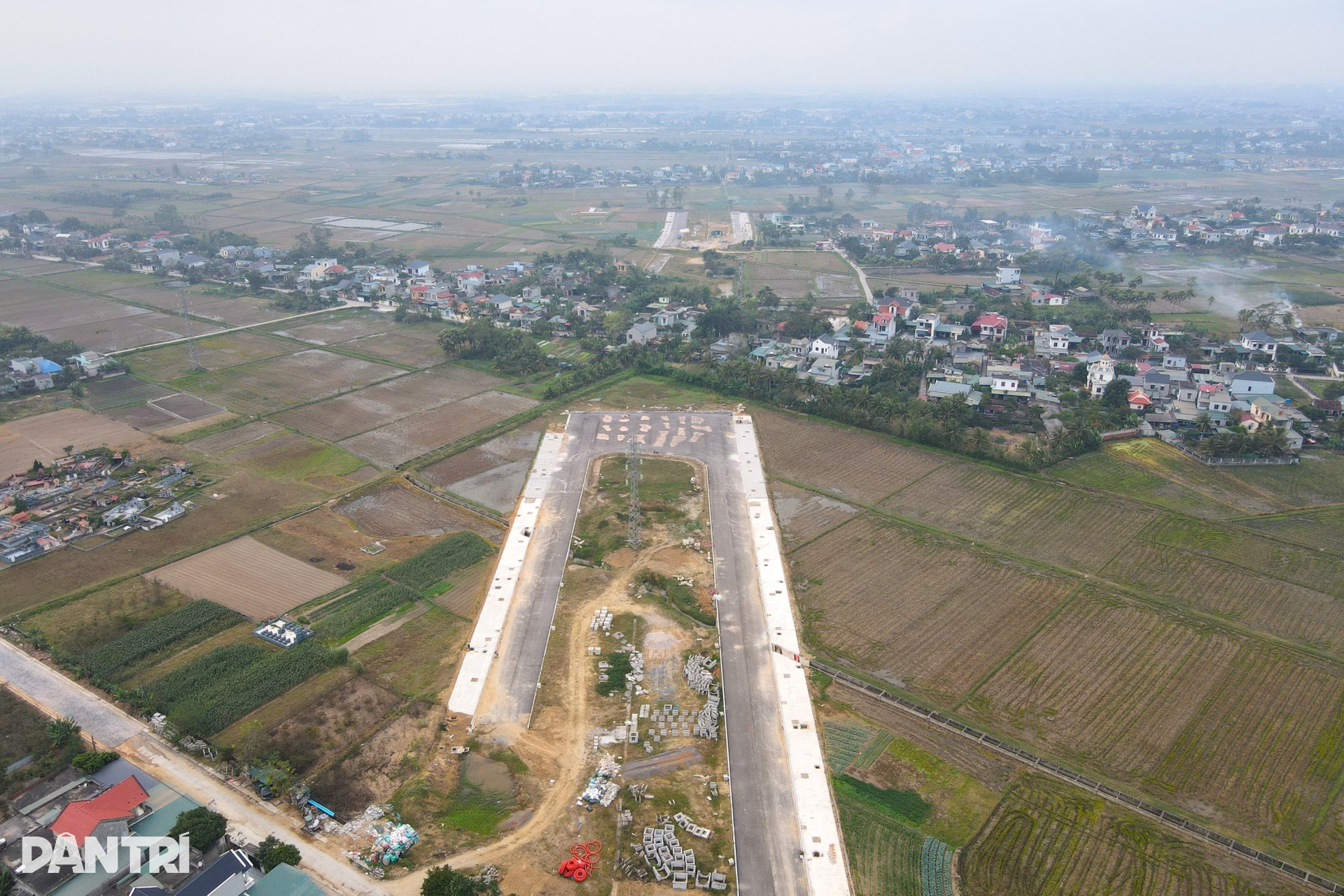 Khu mộ tổ án ngữ trên dự án đường hơn 630 tỷ đồng ở Sầm Sơn - 2 Khu mộ tổ án ngữ trên dự án đường hơn 630 tỷ đồng ở Sầm Sơn - 2