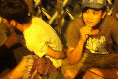 Tạm giữ 3 quái xế tấn công CSGT 