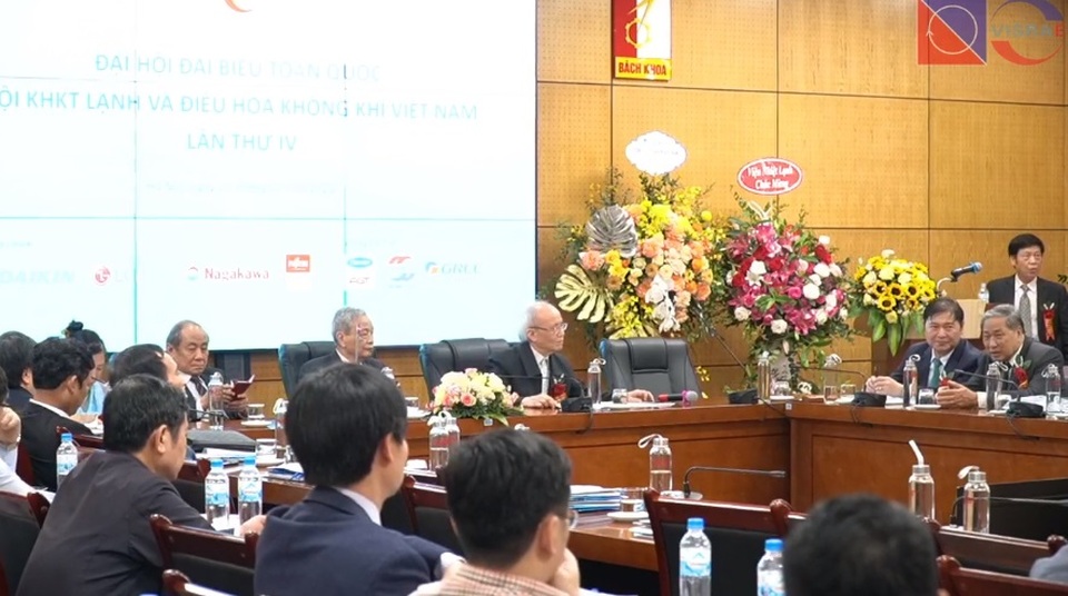 Đẩy mạnh tham mưu các chính sách khoa học bảo vệ tầng ôzôn - 1 Đẩy mạnh tham mưu các chính sách khoa học bảo vệ tầng ôzôn - 1