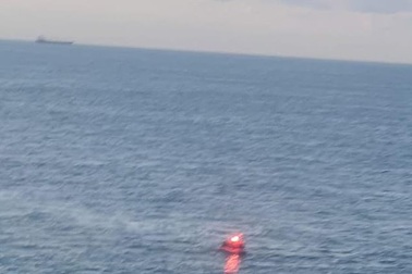 Người nhập cư trái phép vào Anh nhất quyết “xua” tuần duyên Pháp cứu mạng