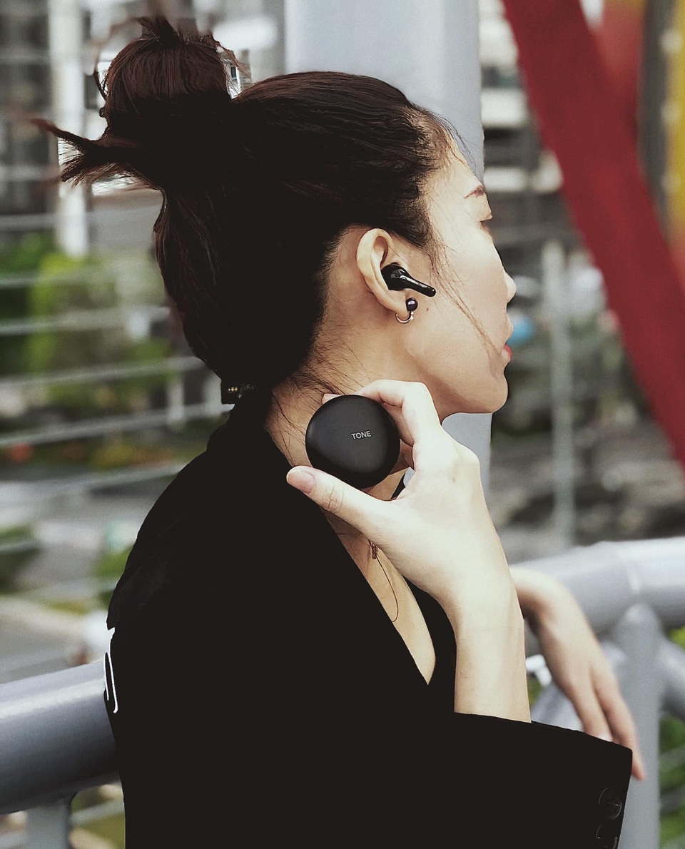 Sống nhẹ nhàng nhờ tính năng khử tiếng ồn chủ động trên tai nghe - 3 Sống nhẹ nhàng nhờ tính năng khử tiếng ồn chủ động trên tai nghe - 3