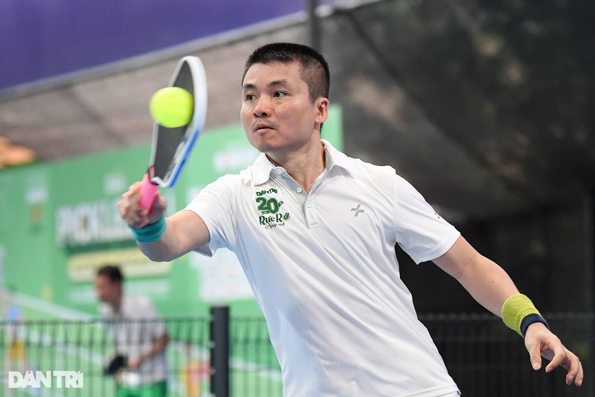 Giằng co kịch tính các trận đấu pickleball Dân trí 20 năm - Rực rỡ ngày mới - 4 Giằng co kịch tính các trận đấu pickleball Dân trí 20 năm - Rực rỡ ngày mới - 4