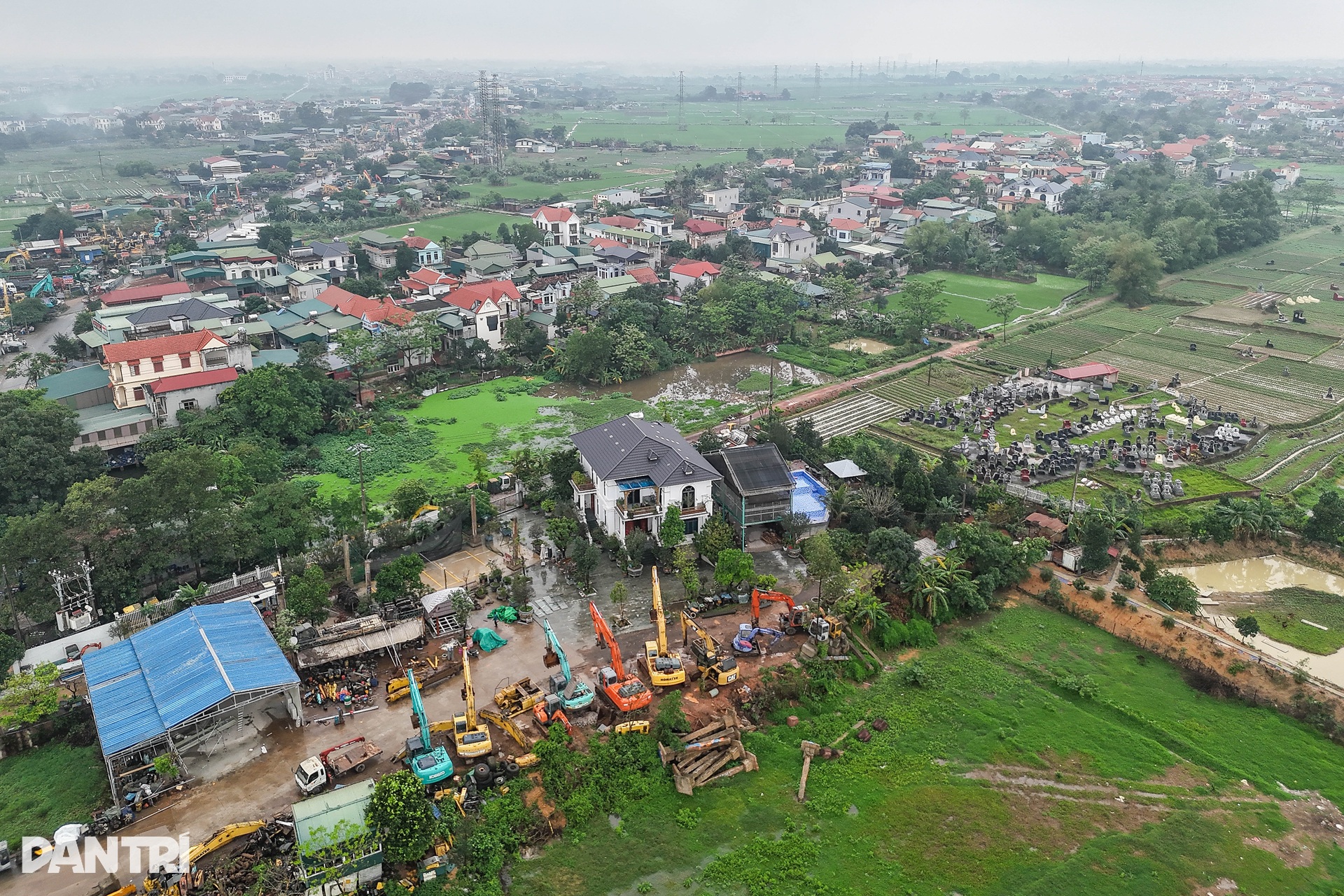 Làng tỷ phú bậc nhất Việt Nam, đổi đời nhờ mổ xác xe - 2