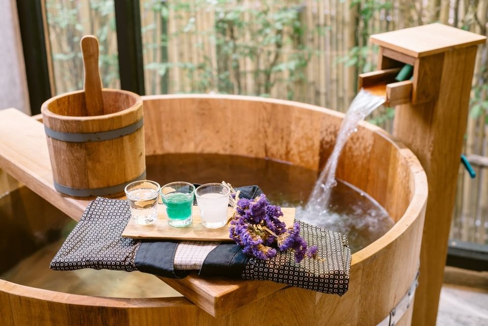 Công dụng bất ngờ của bột matcha và bưởi khi kết hợp với tắm khoáng nóng - 1 Công dụng bất ngờ của bột matcha và bưởi khi kết hợp với tắm khoáng nóng - 1